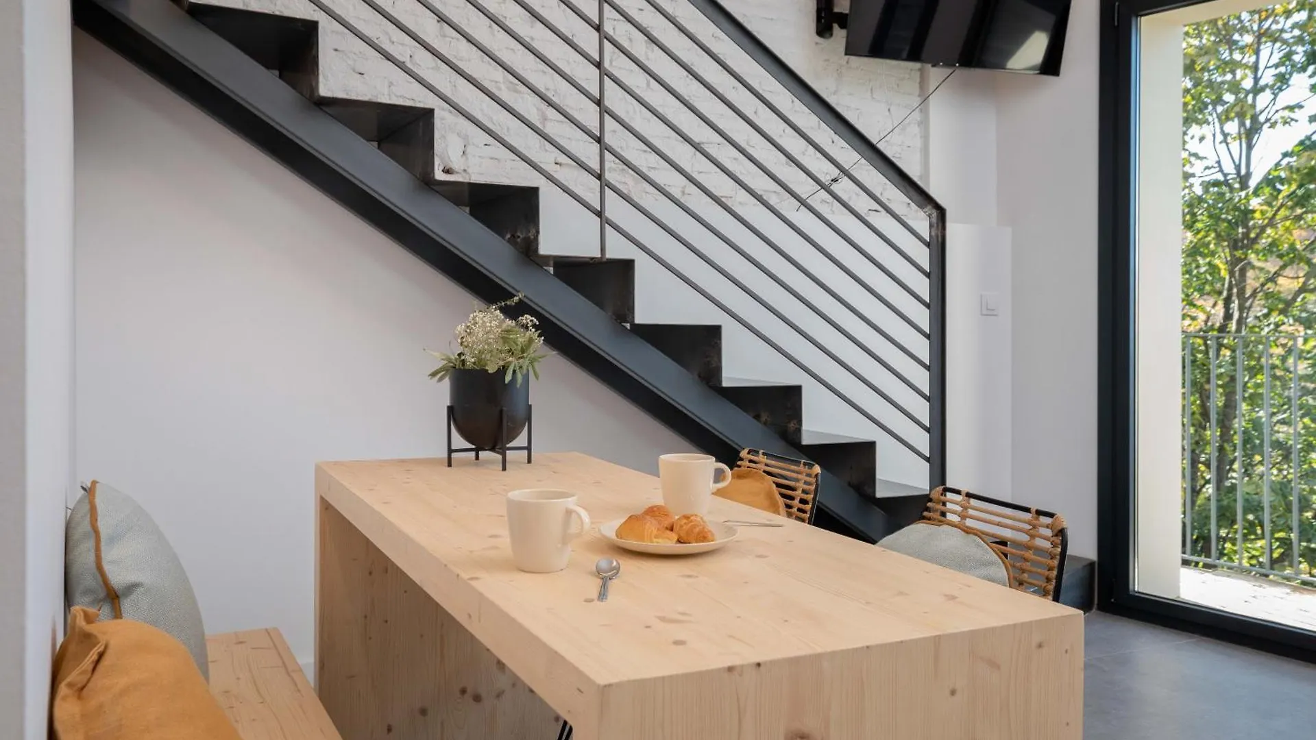 Flateli Barca 11 Apartment Girona