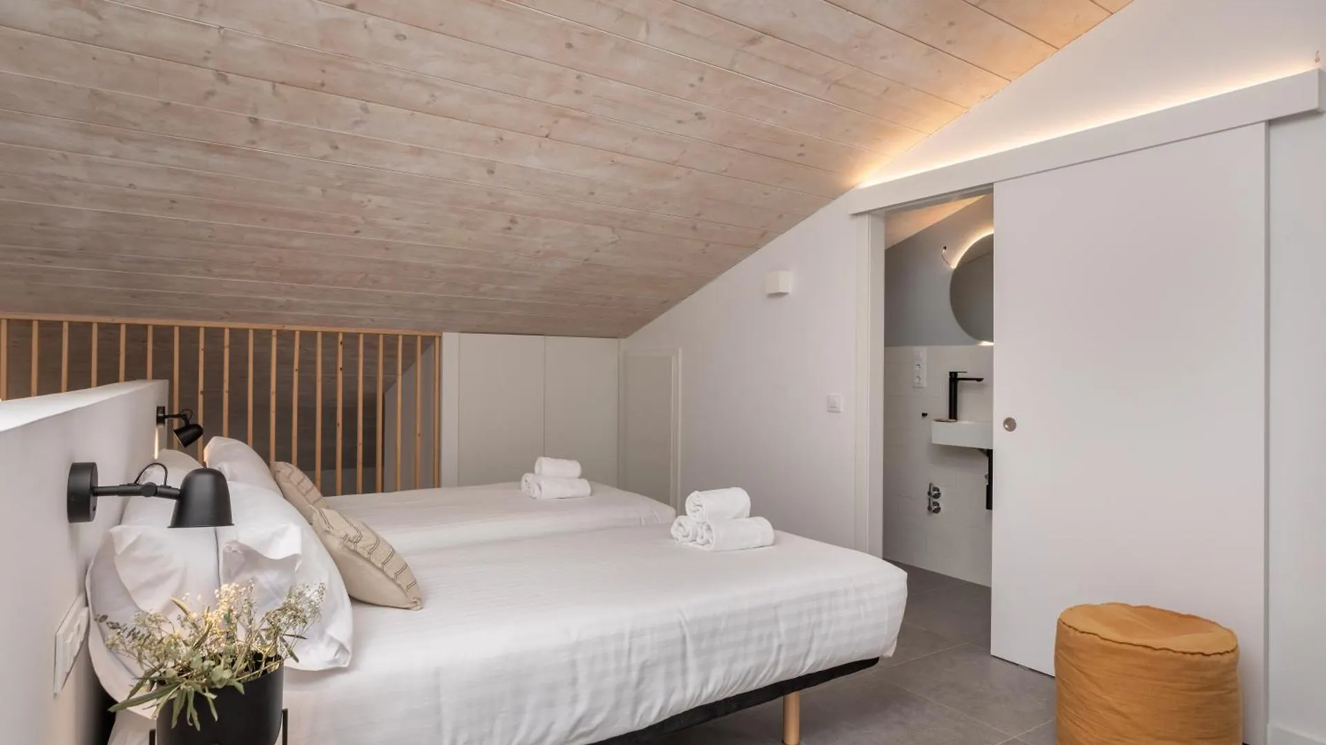 Flateli Barca 11 Apartment Girona