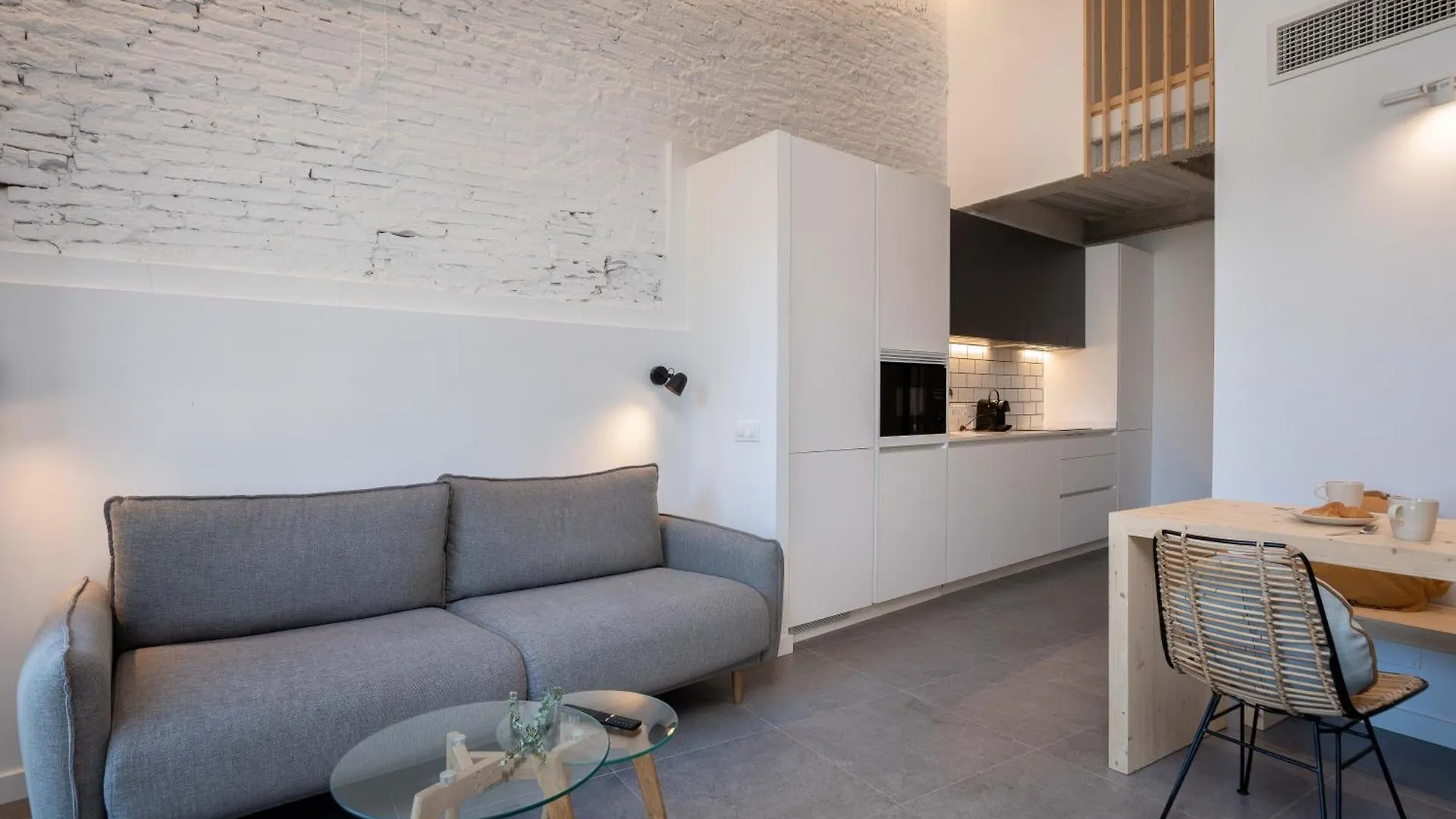 Flateli Barca 11 Apartment Girona Spain
