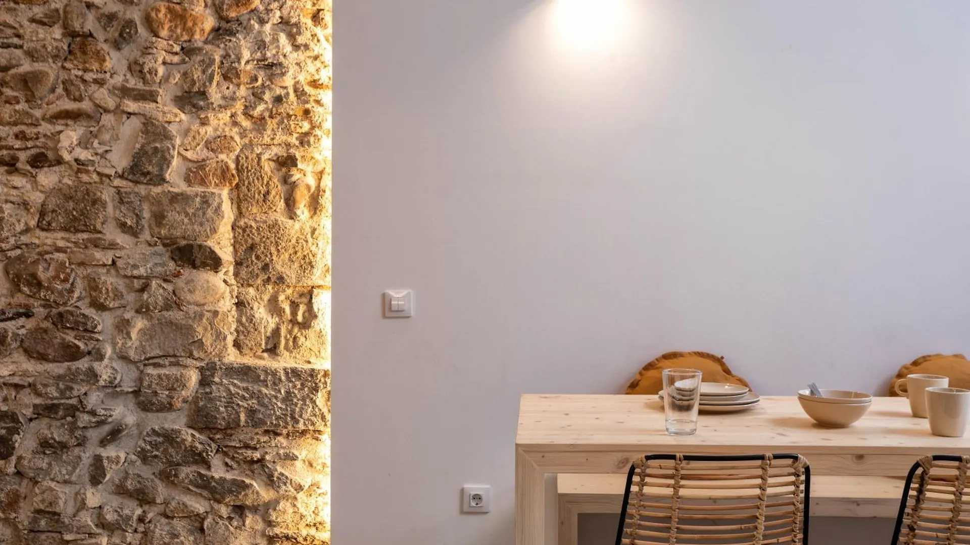 Flateli Barca 11 Apartment Girona