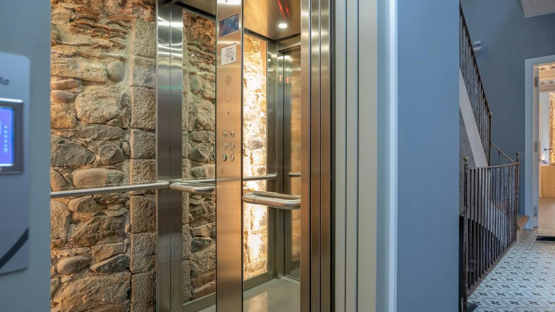Flateli Barca 11 Apartment Girona