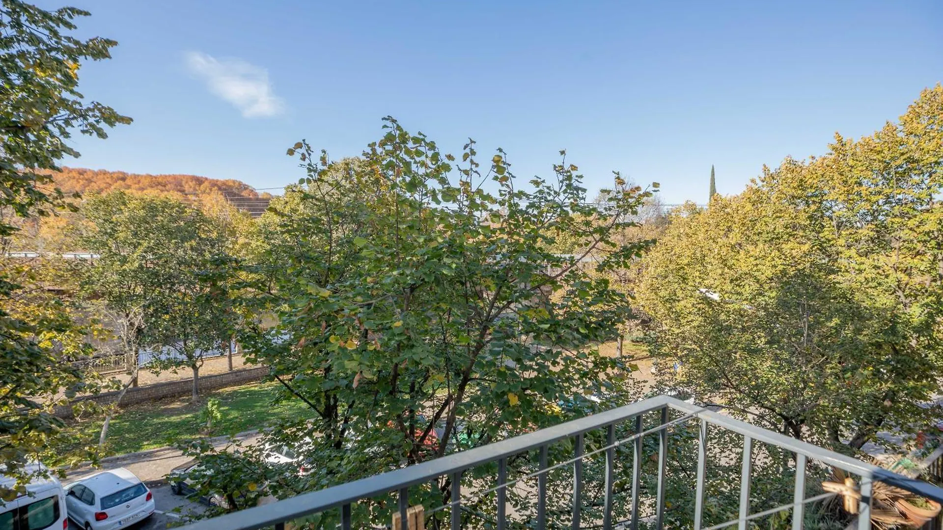 Flateli Barca 11 Apartment Girona